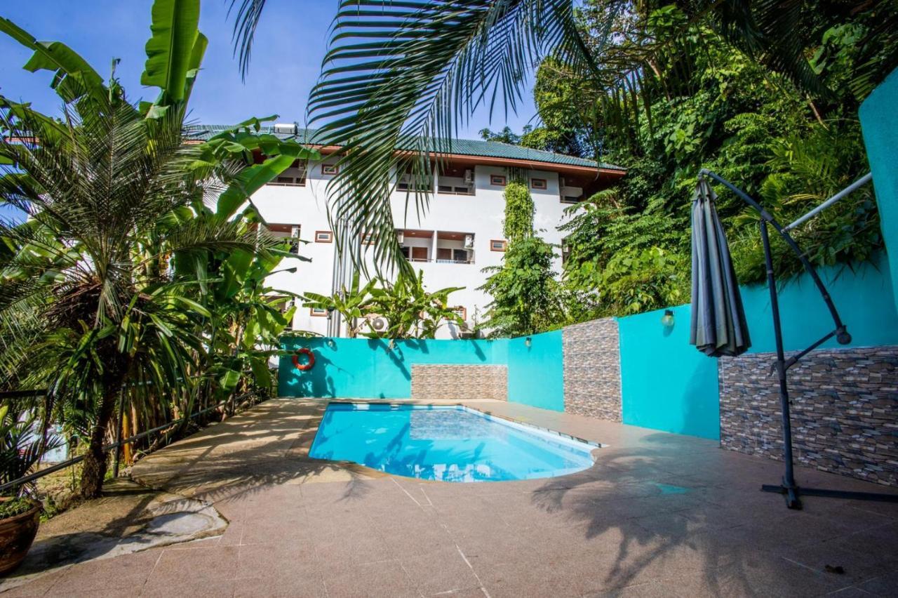 Hotel Riviera Patong Exterior foto
